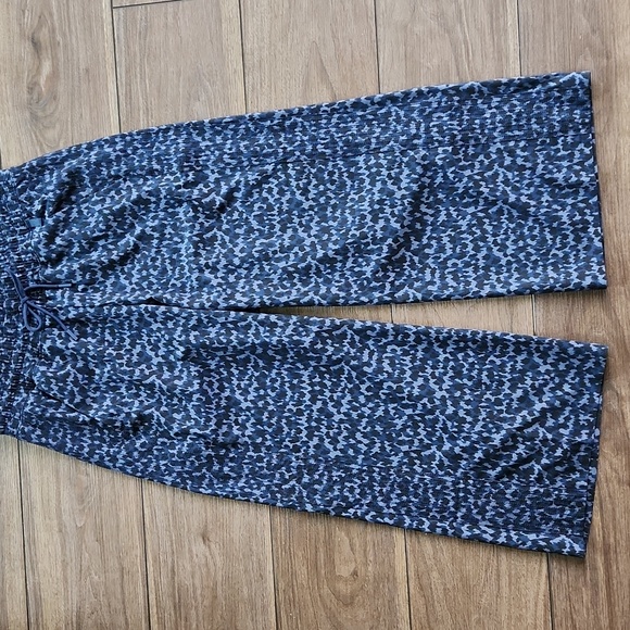 Athleta Avenue Wide Leg Crop Pant Allure Navy Travel Hybrid Work Womens Size 4P - Picture 5 of 10